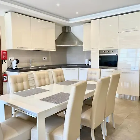 San Anton Gardens 3bdr Апартаменты Balzan