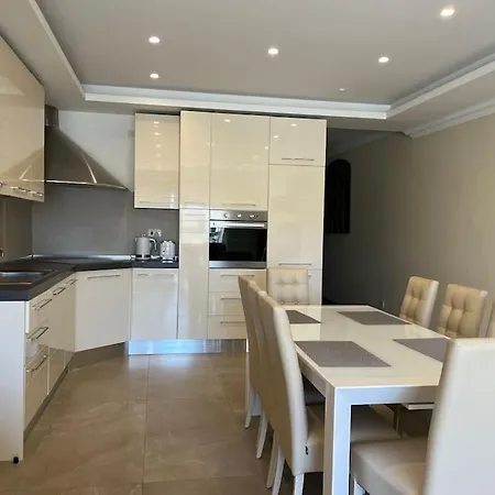 San Anton Gardens 3bdr Апартаменты