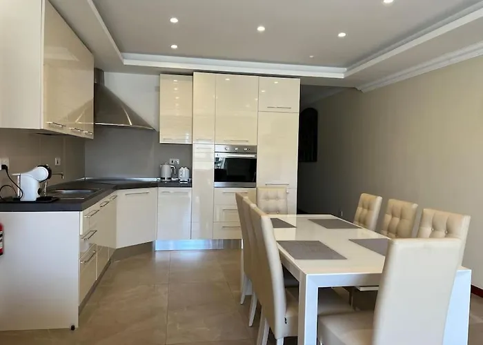 San Anton Gardens 3bdr Appartamento